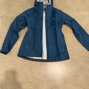 Women’s Rain Jacket With Hood